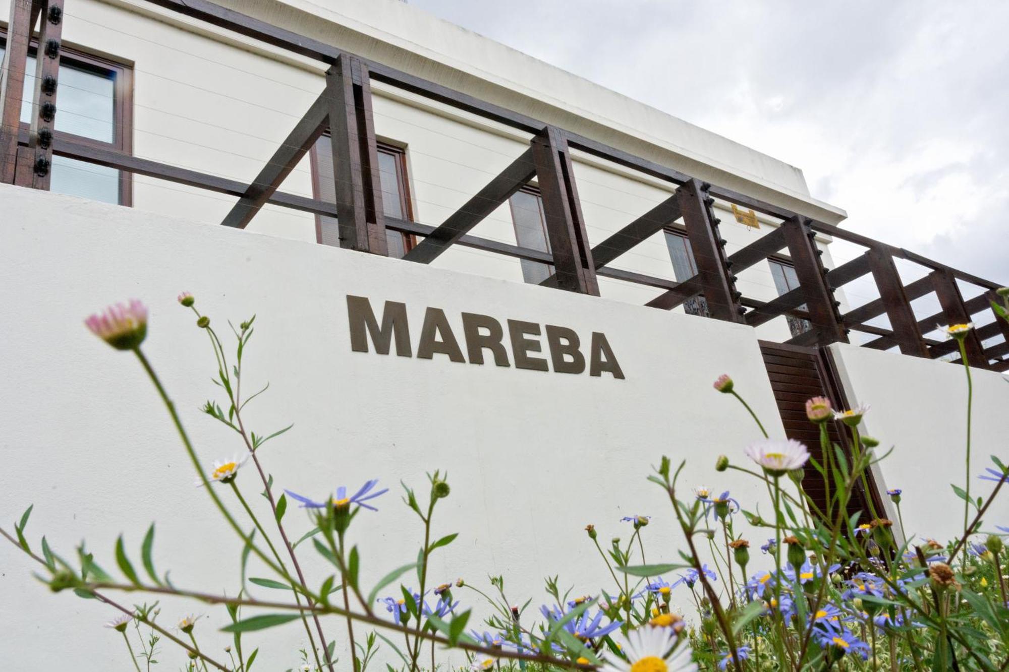 Lägenhet på 99 m² i Stellenbosch Central, med 2 sovrum och 2 badrum  Exteriör bild